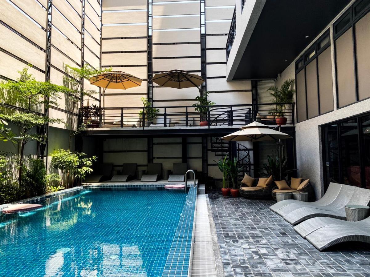 Check Inn Phnom Penh Bkk1 Εξωτερικό φωτογραφία