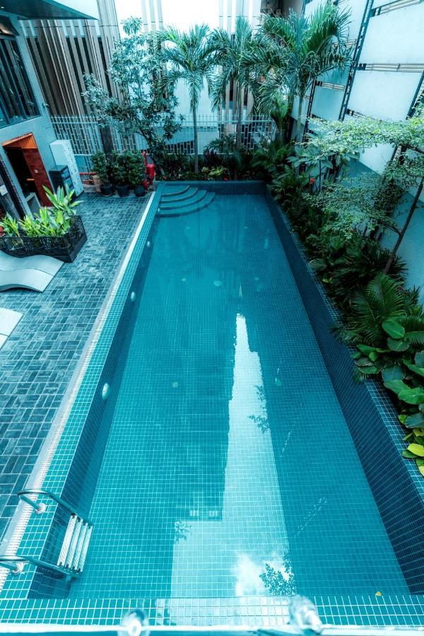 Check Inn Phnom Penh Bkk1 Εξωτερικό φωτογραφία